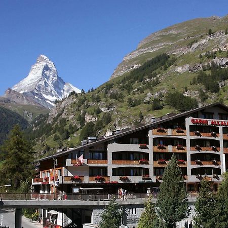 Swiss Alpine Hotel Allalin Церматт Екстер'єр фото