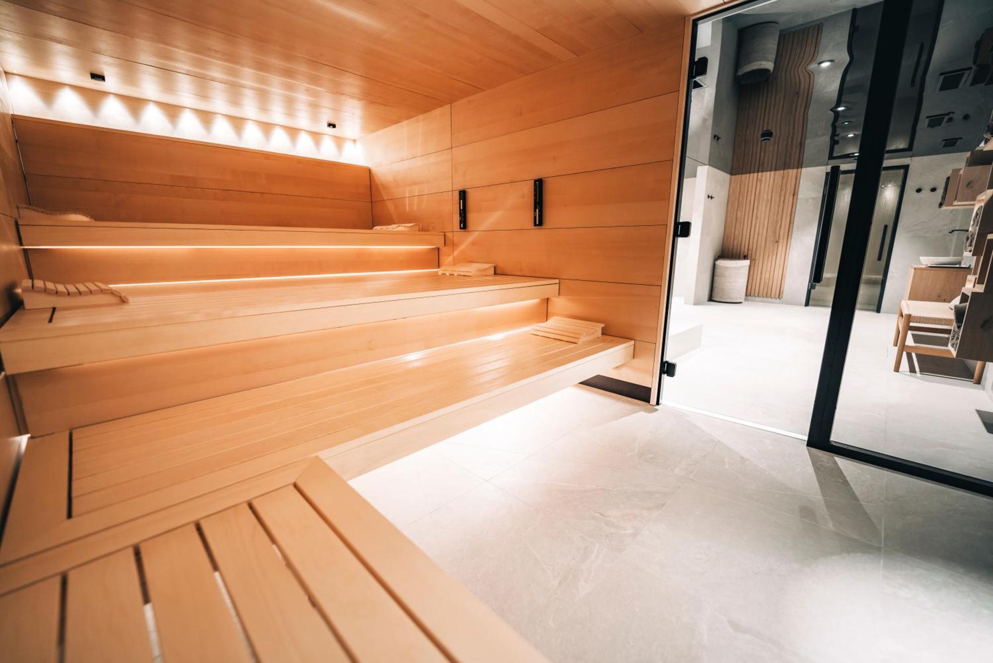 Swiss Alpine Hotel Allalin Церматт Екстер'єр фото