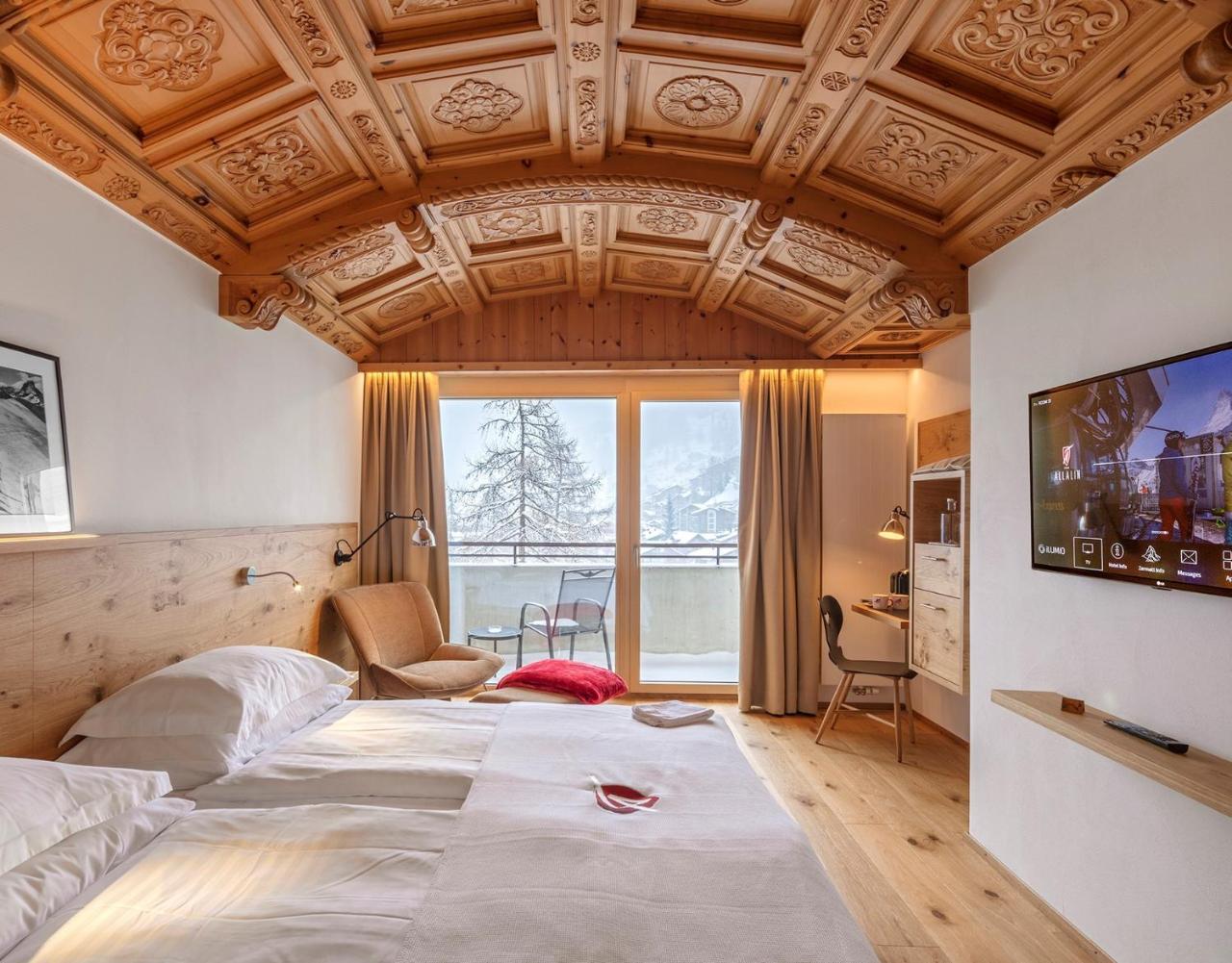 Swiss Alpine Hotel Allalin Церматт Екстер'єр фото