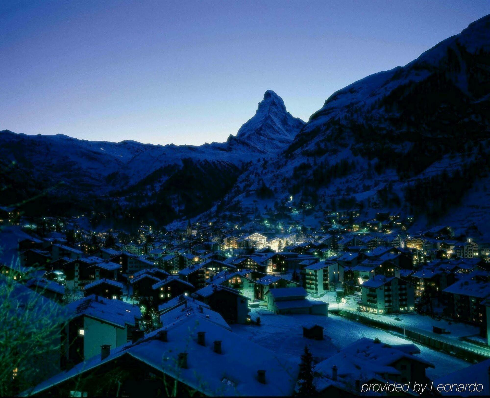 Swiss Alpine Hotel Allalin Церматт Екстер'єр фото